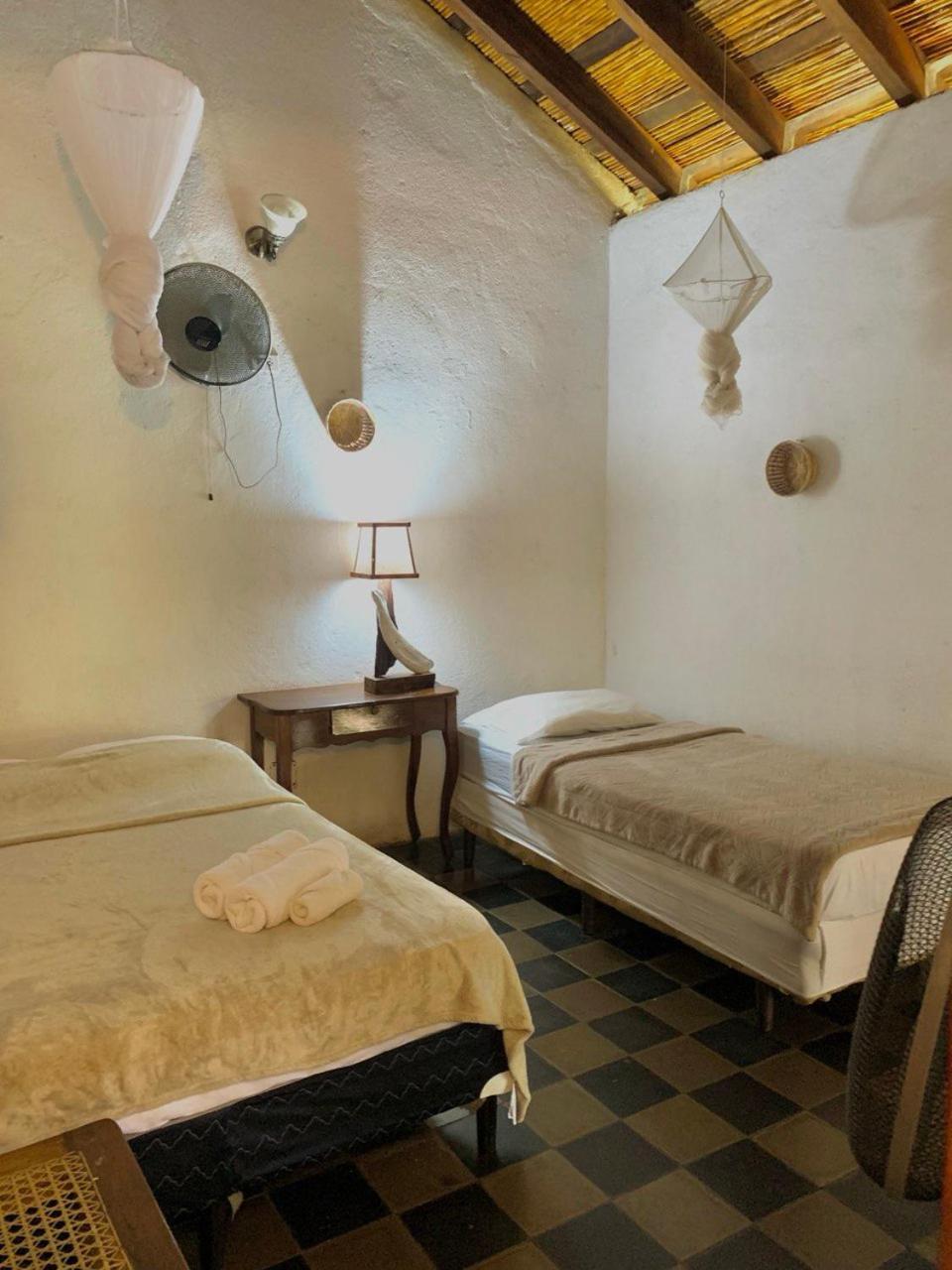 Viavia Hostel *