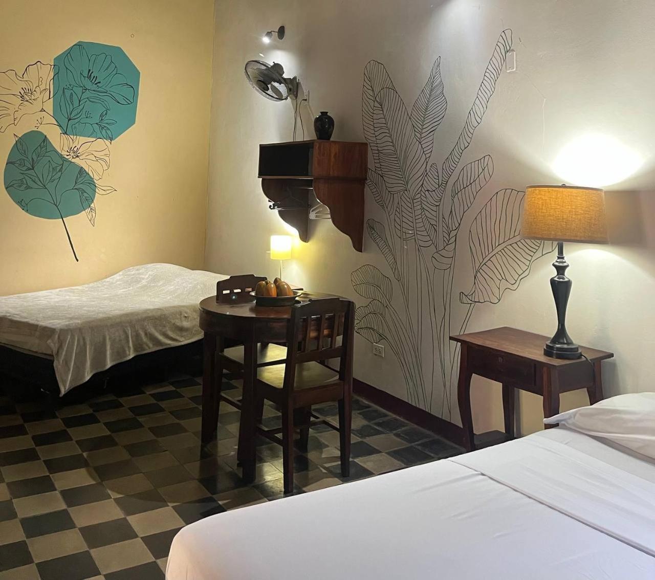 Viavia Hostel León
