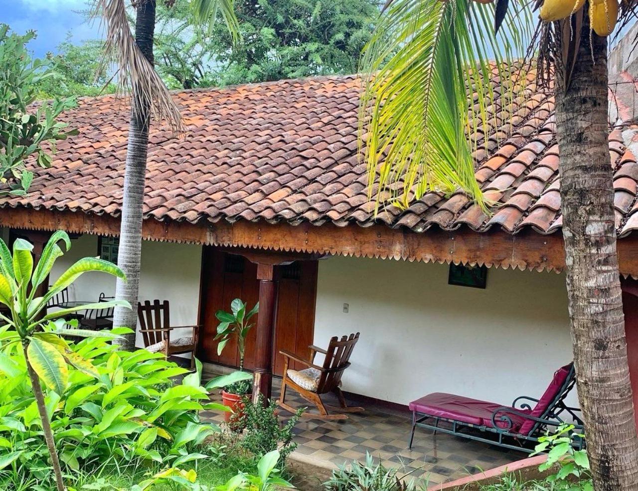 Hostel Viavia *